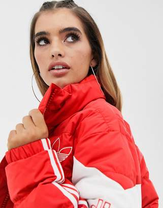 adidas cropped puffer jacket in red