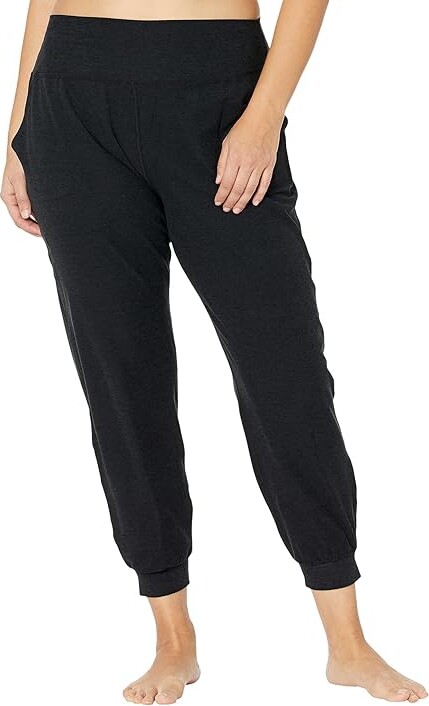 Beyond Yoga Plus Size Spacedye Midi Joggers Women's Casual Pants Darkest Night : 2X 26, Spandex/Polyester