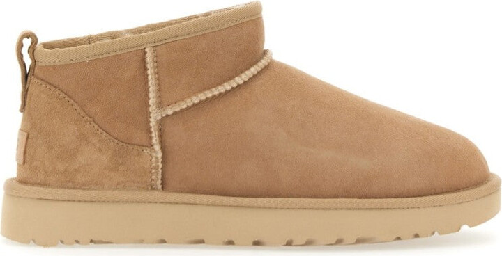 UGG Stivale Classic Ultra Mini Boots
