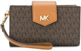 Thumbnail for your product : MICHAEL Michael Kors logo wallet