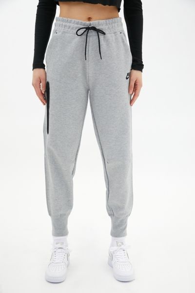 joggers grey nike