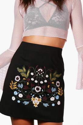 boohoo Tall Yasmin Embroidered Mini Skirt