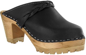 mia susan clog