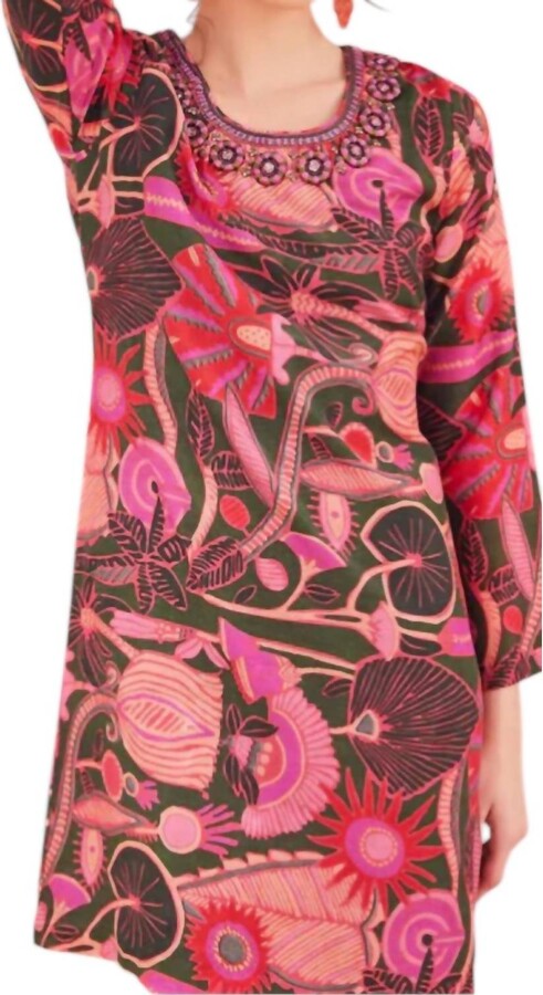 Bella Tu Lotus Round Neck Dress In Red