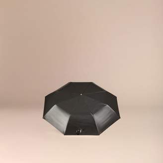 Burberry Check-lined Folding Umbrella