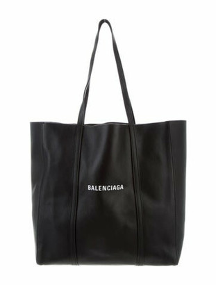 balenciaga everyday small leather tote bag