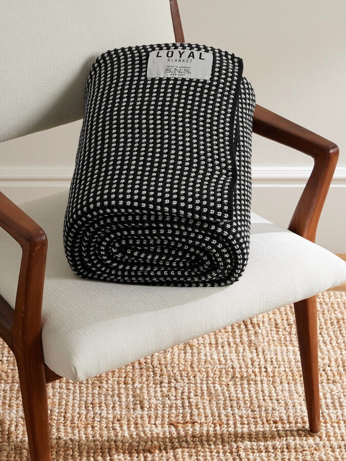 Loyal Virgin Wool Blanket