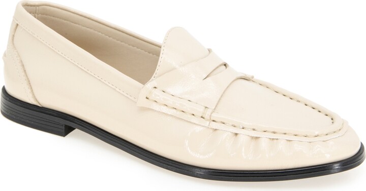 Kenneth Cole Reaction Women's Zoila Penny Loafers