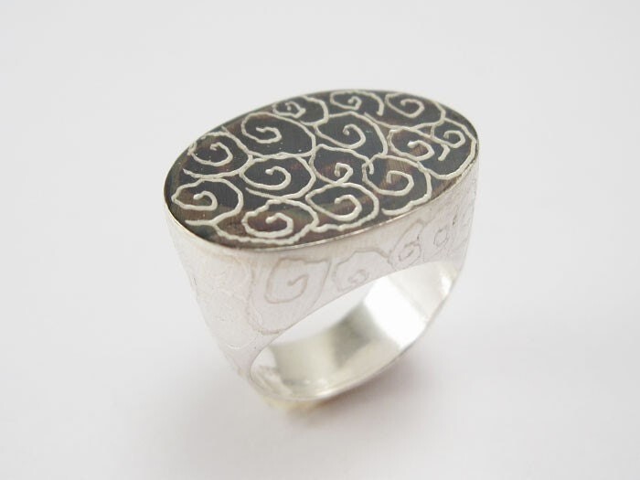 Etsy statement Ring Boho Large Chunky Resin Spiral Wide Unique Silver Blackened Oxidized