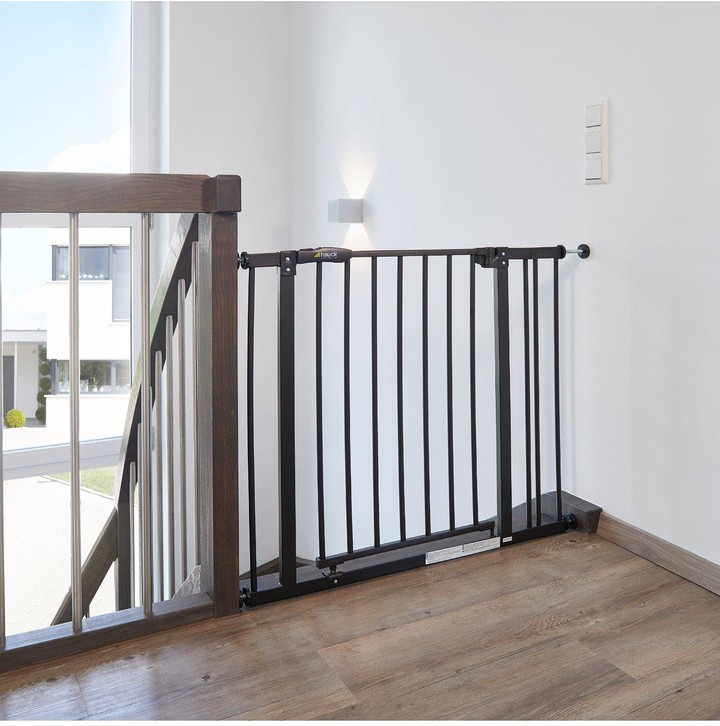 safetots wooden stair gate