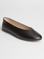Thumbnail for your product : Gap Modern Flats