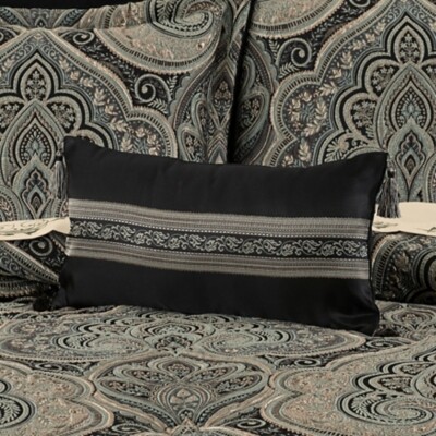 J. Queen New York Vincenzo Boudoir Decorative Throw Pillow