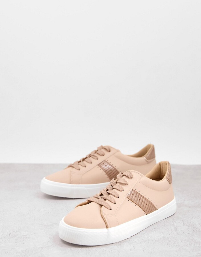 sneakers nude color