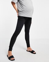 Thumbnail for your product : Topshop Maternity under bump Jamie jeans in black