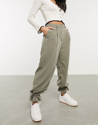 Pieces casual pants with cuff detail in khaki