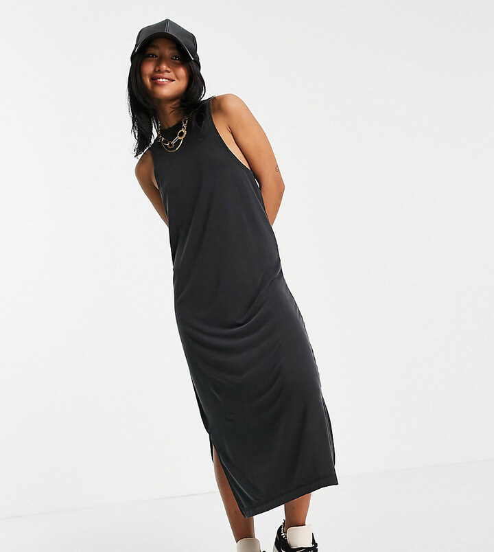 petite black maxi