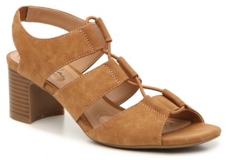 abella wisteria sandal