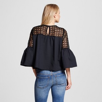 Who What Wear Women's Eyelet Trim Bell Sleeve Top