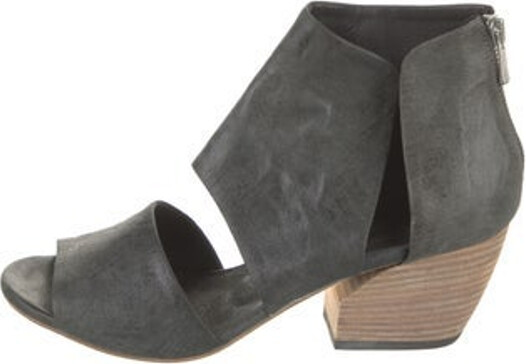 Officine Creative Leather Sandals Grey Exposed Zip Closure at Ankles Unfortunately, due to restrictions, this item may not be eligible for shipping in all areas.