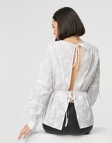 Thumbnail for your product : ELVI tiered tie sleeve top in white