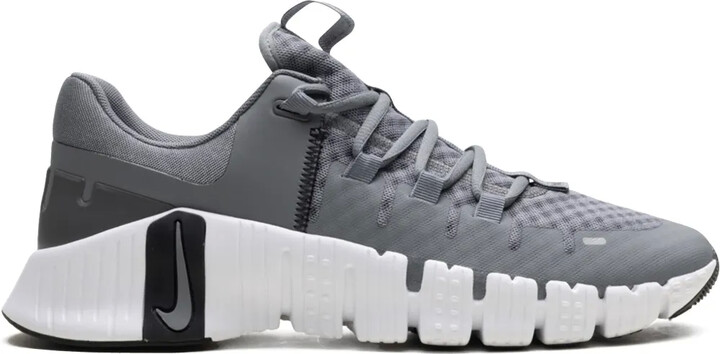 nike metcon 3 grey