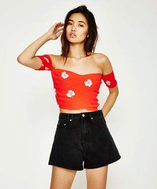 Alice In The Eve Libby Print Resort Top Red