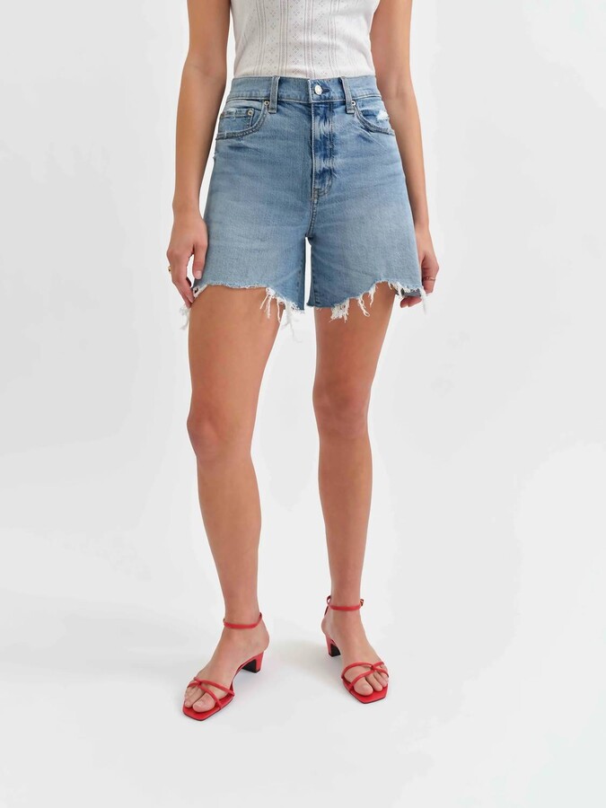 DAZE Sundaze Short High Rise Short In Marina Distressed