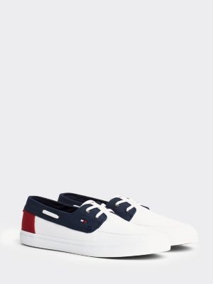 boat shoe trainers