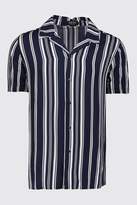 Thumbnail for your product : boohoo Vertical Stripe Short Sleeve Revere Shirt