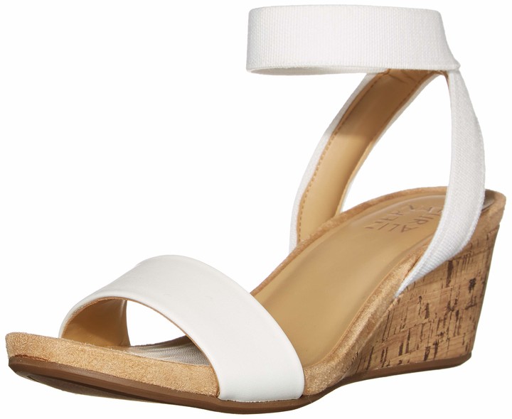 naturalizer contrast wedge