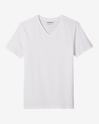 Express Slim Supersoft Moisture-Wicking V-Neck T-Shirt