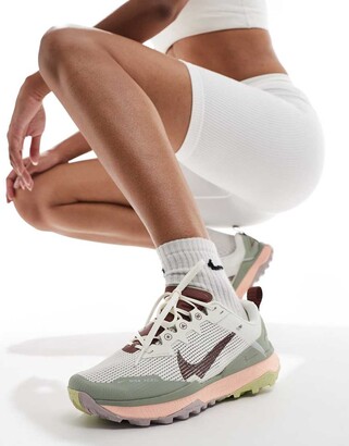 nike wild horse trainers