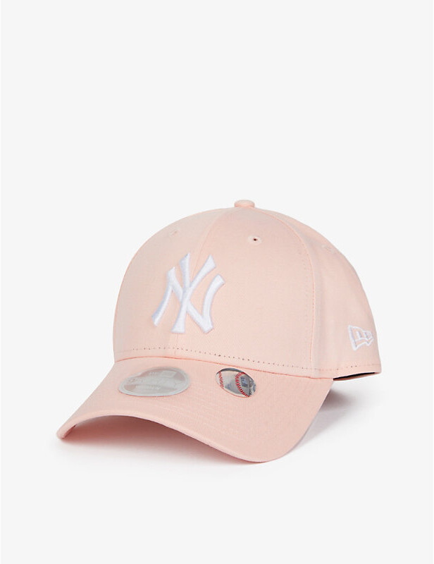 New Era 9Forty Womens NY Yankees Metallic hot pink cap