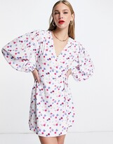 Thumbnail for your product : Glamorous wrap mini dress in white floral