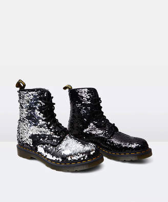Dr. Martens 1460 Pascal Sequin Boot Black/silver
