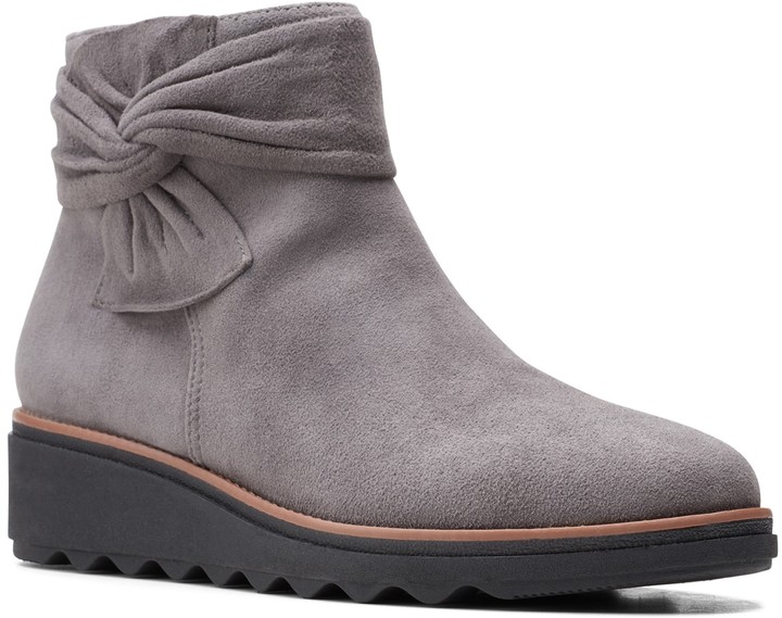 clarks grey womens shoes