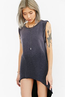 Truly Madly Deeply Extreme High/Low Muscle Tee