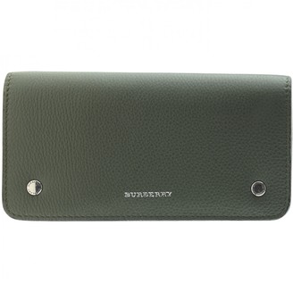 burberry wallet green