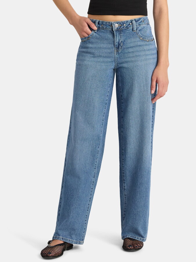 No Boundaries Low Rise Baggy Studded Jeans, 32” Inseam, Women’s