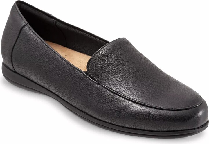 Trotters Deanna Loafer