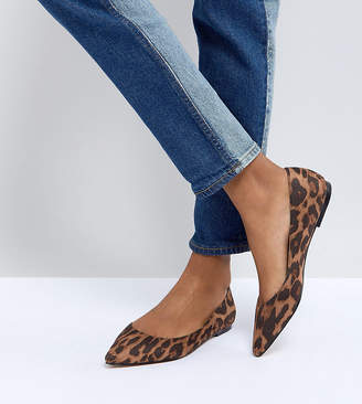 ASOS DESIGN LATCH Pointed Ballet Flats in leopard