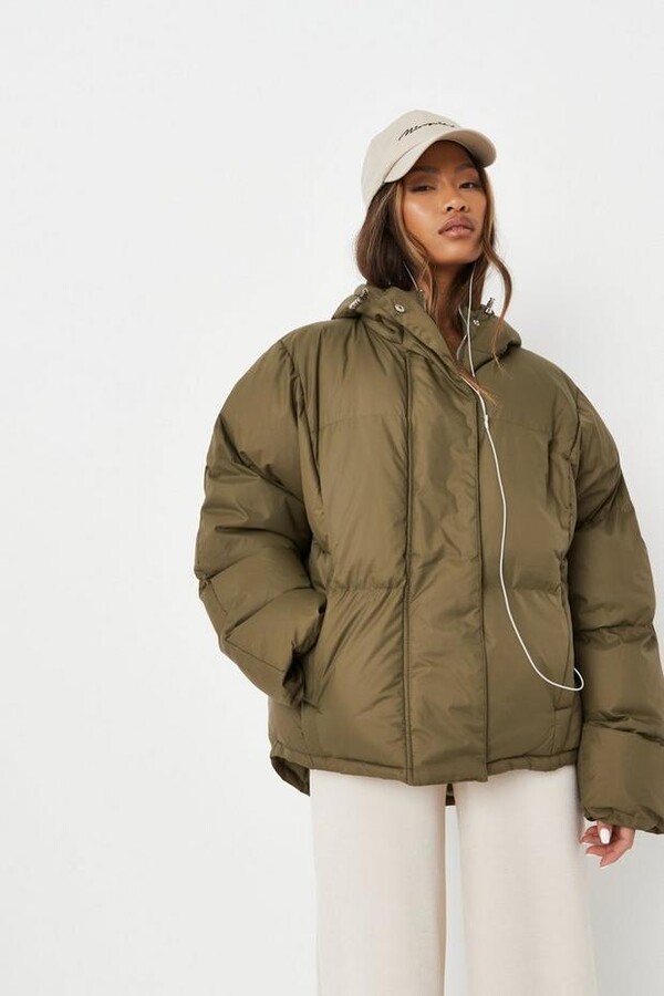 oversized puffy jacket