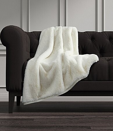 J Queen New York Ludlow Ultra-Plush Throw Blanket