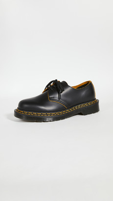 dr martens black 1461 flat shoes