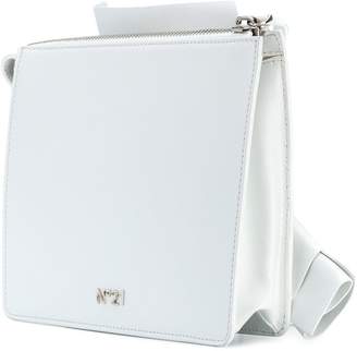 No.21 abstract bow clutch bag