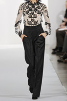 Thumbnail for your product : Oscar de la Renta Chantilly lace blouse