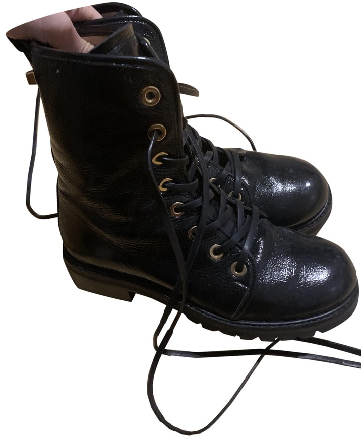 stuart weitzman patent leather ankle boots