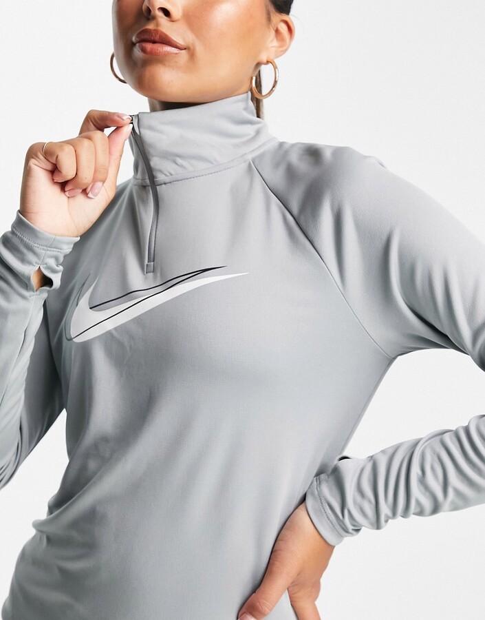 Jeg var overrasket vagt Studerende Nike Running Swoosh Dri-FIT half-zip midlayer in grey - ShopStyle  Activewear Tops