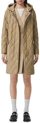 Burberry roxby archive quilted logo coat Clearance
