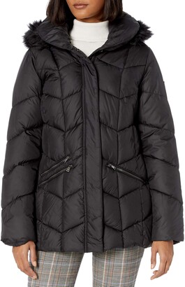Larry Levine Women's Chevron Quilted Puffer W/Pillow Collar